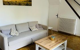 Maison Proche De La Cite Avec Jardin